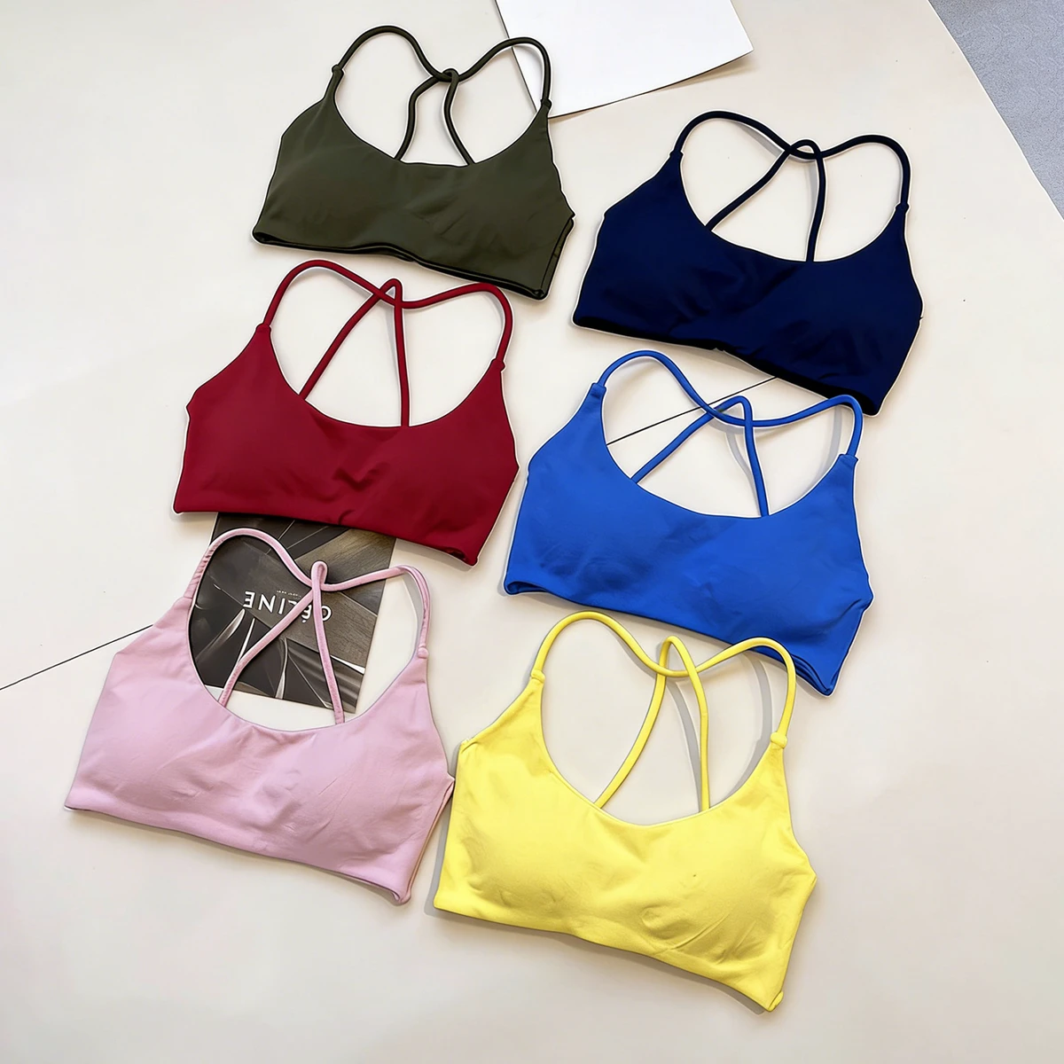 Custom Logo Women's Solid Color Cross Hollow Gym Yoga Bra Seamless Backless Shockproof Quick Dry Breathable Sports Fitness Bra