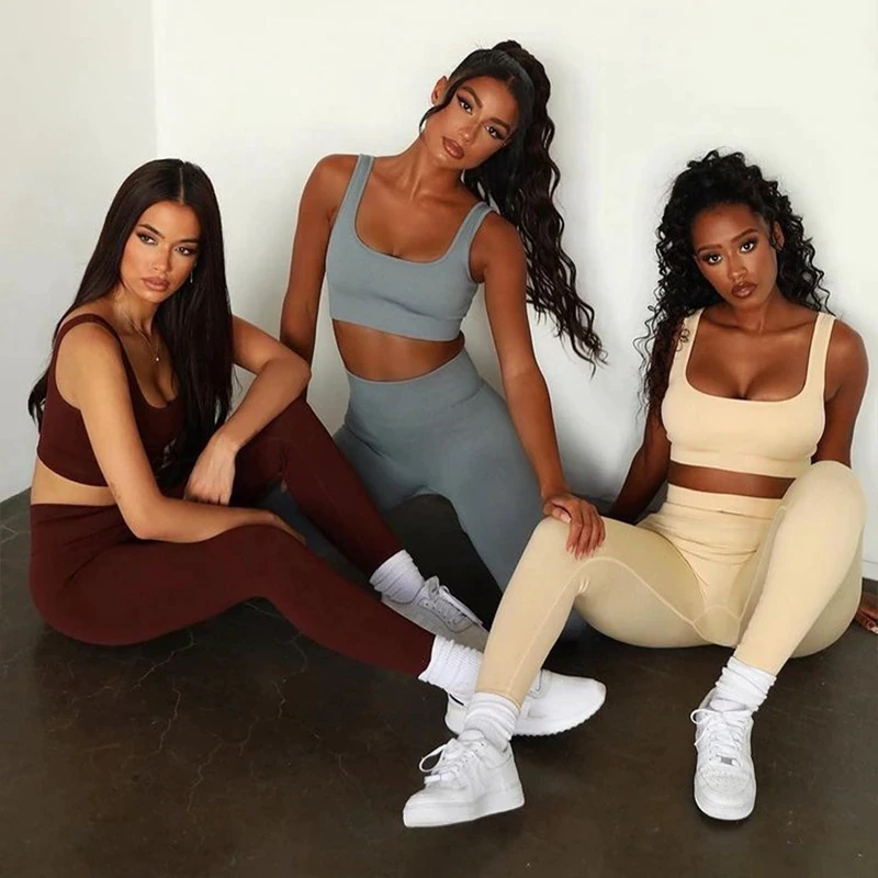 2026 New Best Design Solid Front Logo Women's Yoga Set Custom Color Seamless Quick Dry High Elastic Waist Sleeveless 2-Piece