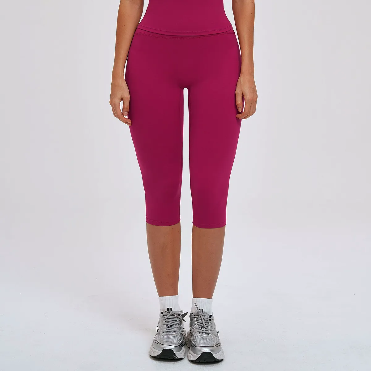 New Fleece Fabric Skin-Friendly Soft High-Waisted Yoga Pants Butt-Lifting Women's Athletic Shorts Cropped Pants Style Shorts