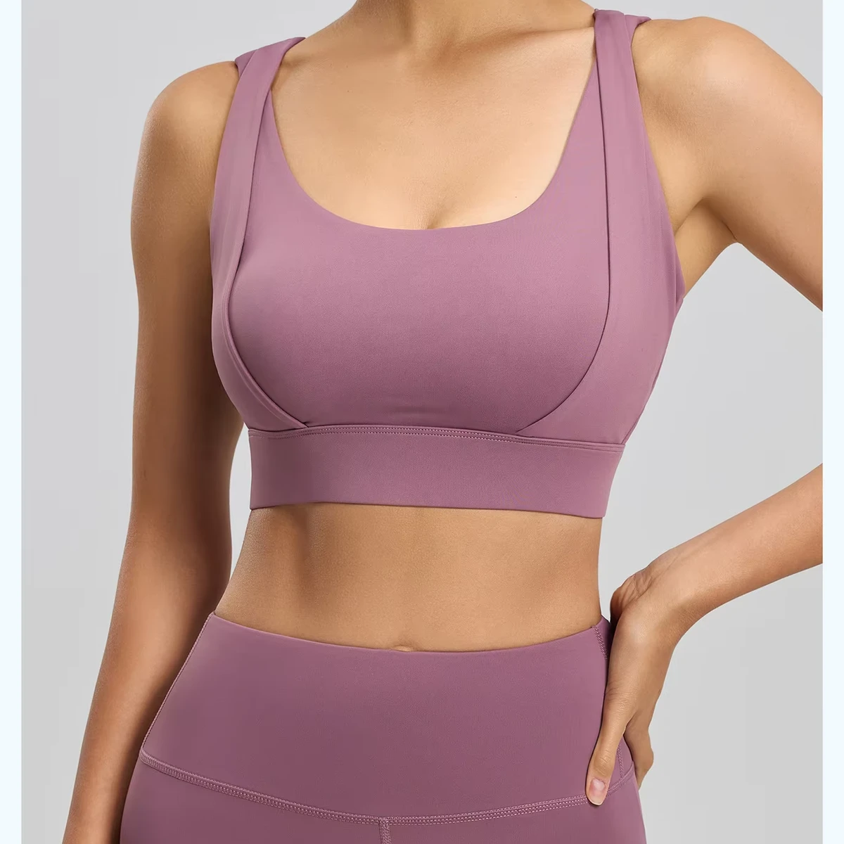OEM Womens Wear Sports Bra High Support Breathable Crisscross Straps Quick-Dry