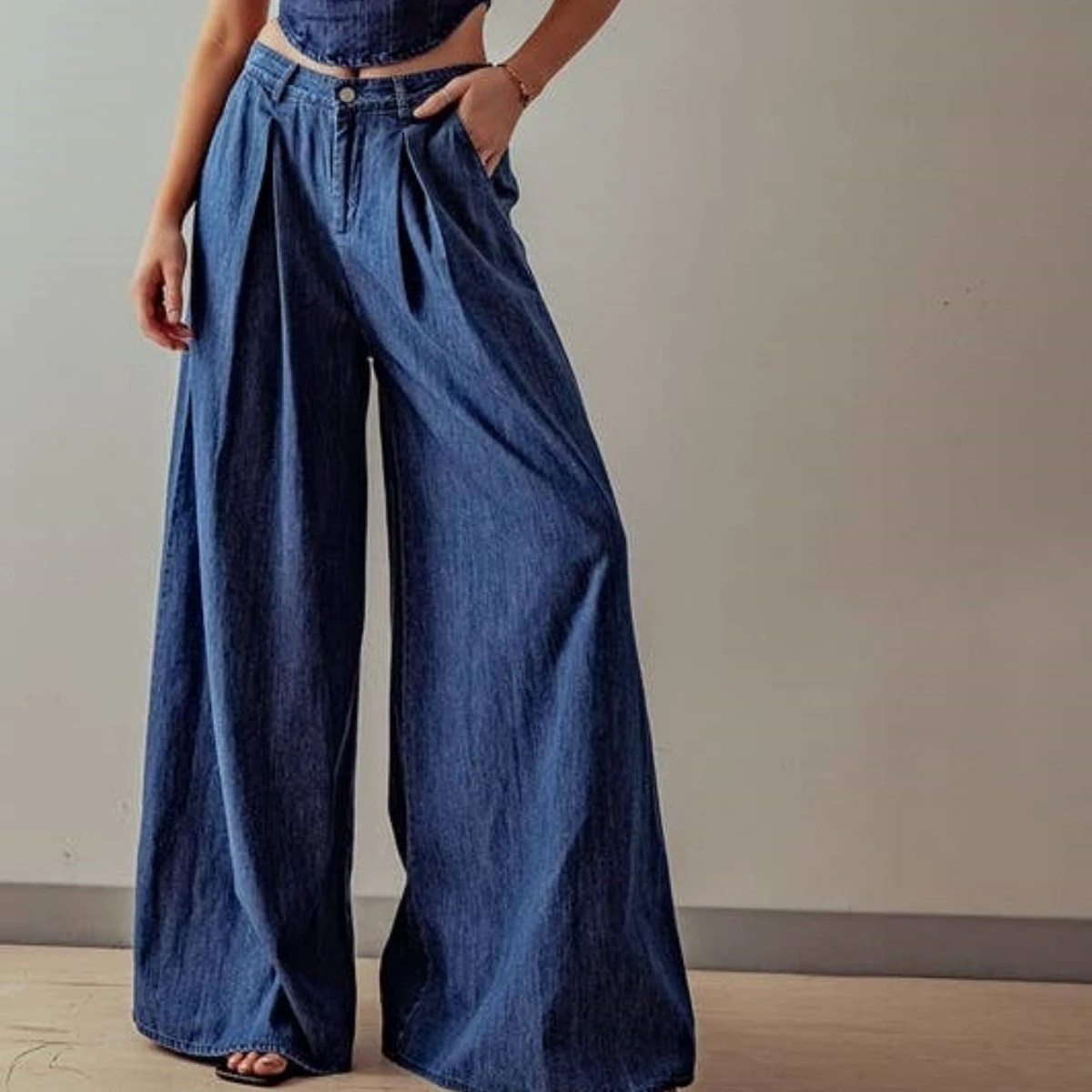 OEM Custom Blue Denim Women's High Quality Slouchy Cotton Mid-Rise Flare Jeans Fashion High Waisted Casual Wide Leg Pants