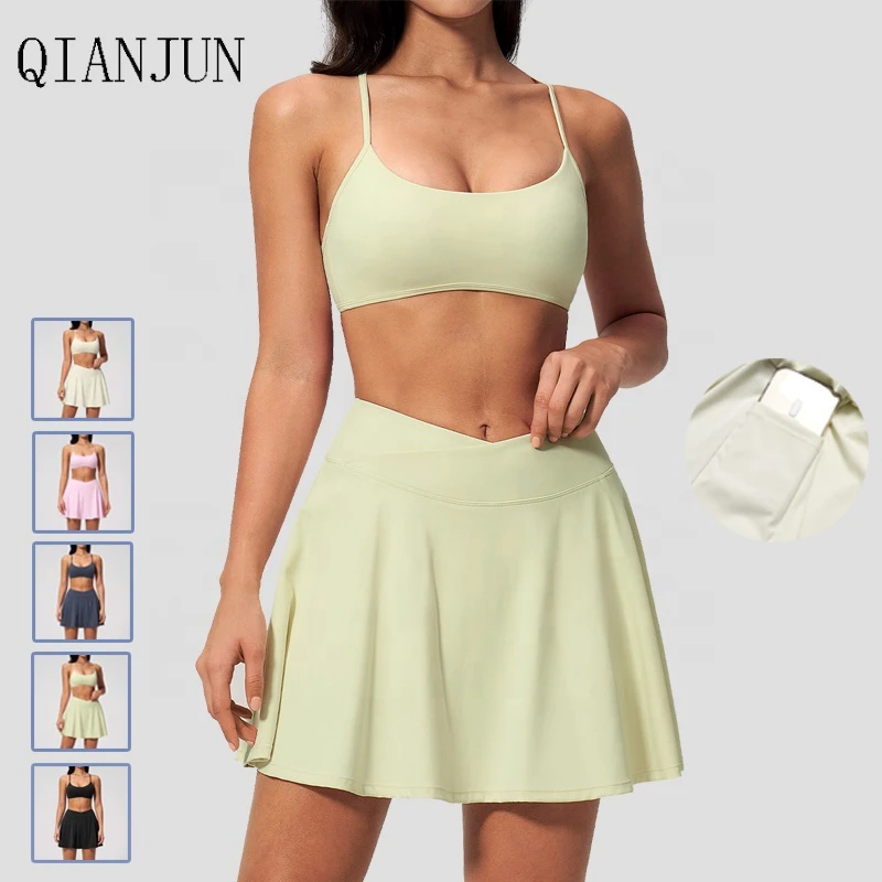 Custom Logo Women's Tennis Activewear Two-Piece Yoga Suit with Pockets Sports Bra Cross-Back Fitness Top Training Set