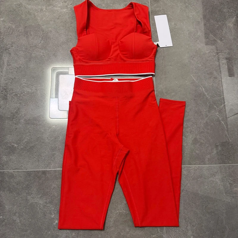 Wholesale Women's High-Waist 2-Piece Yoga Set Seamless Quick-Dry Breathable Eco-Friendly Spandex/Nylon Sports Bra Front XL