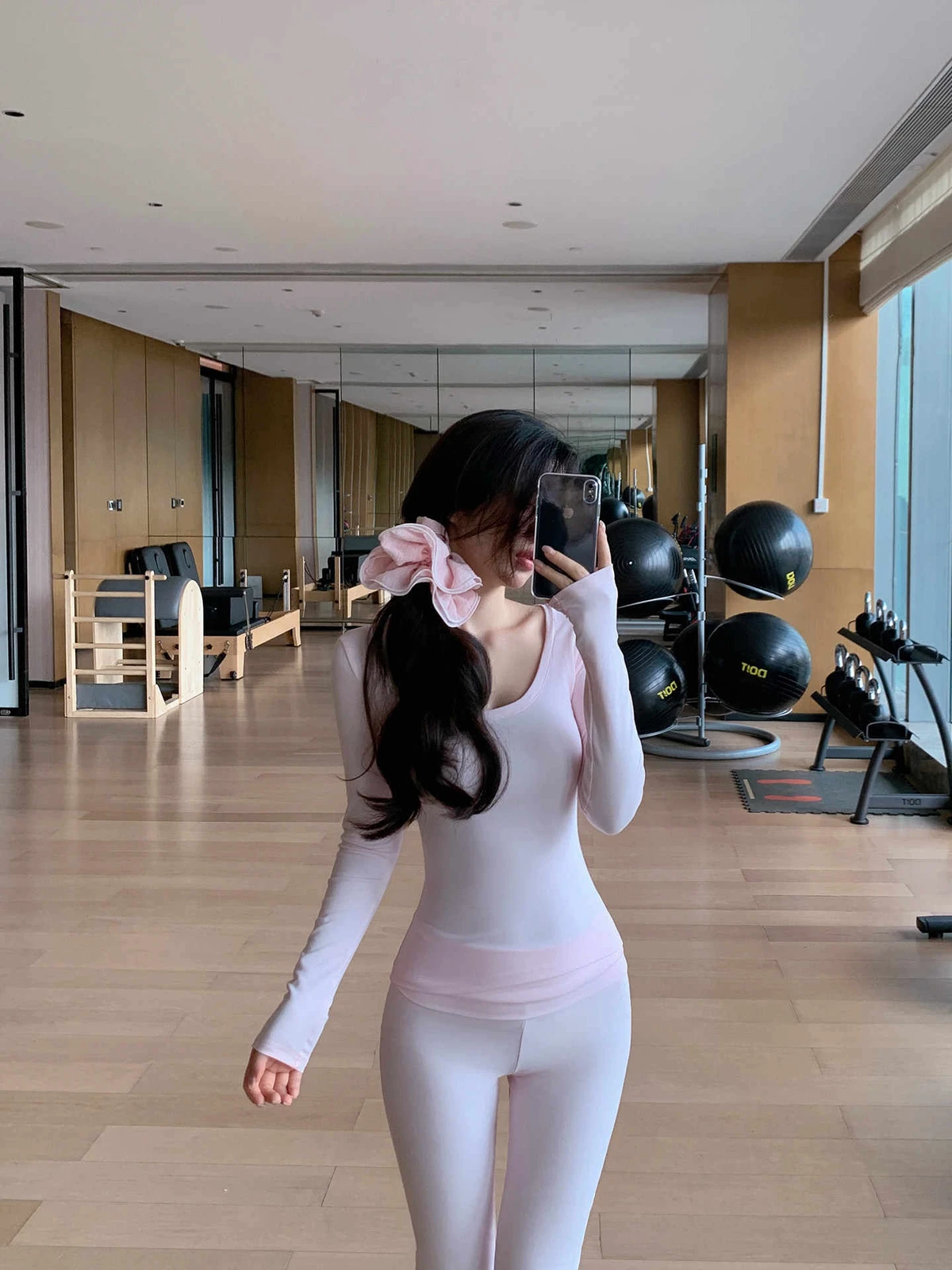 Custom Quick Dry Breathable Elastic Waist Front Print Custom Logo Activewear Tight Sports 2-Piece Workout Yoga Set