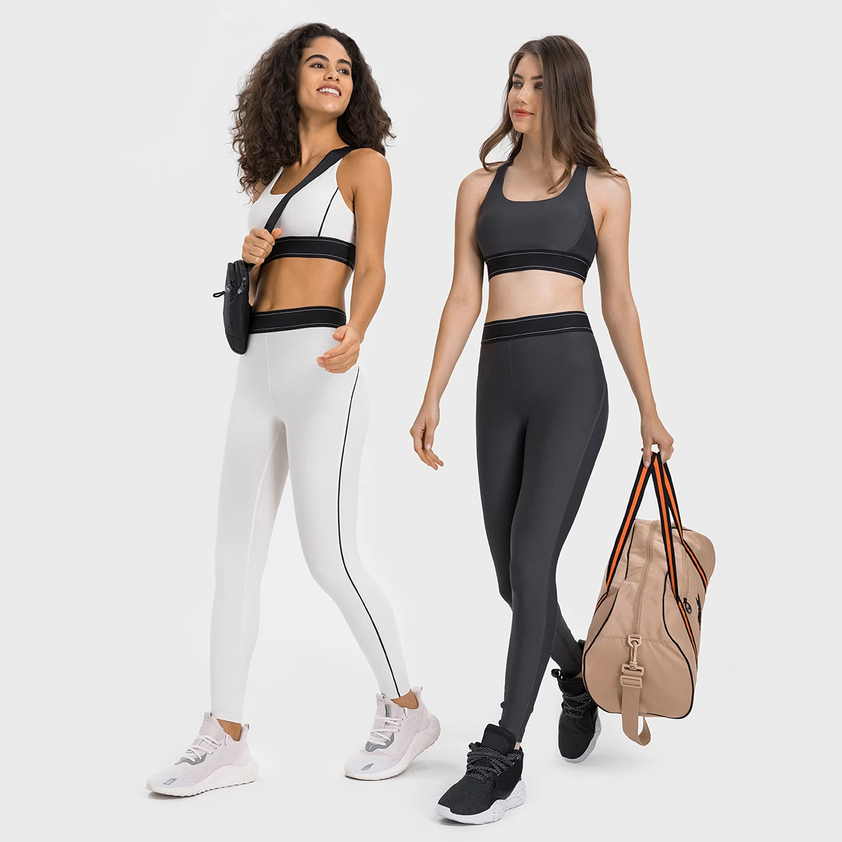Women's Cloud Sports Bra with High Supports Contrast Adjustable Shoulder Strap Breathable Feature Shockproof Training Sports Bra