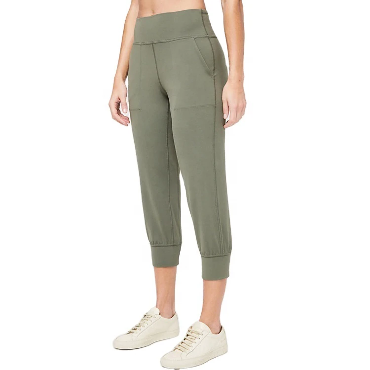 Women's Soft Touch Eco-Friendly Four-Way Stretch Moisture Wicking 100% Cotton Yoga Sports Leggings Phone Pockets Cropped Track
