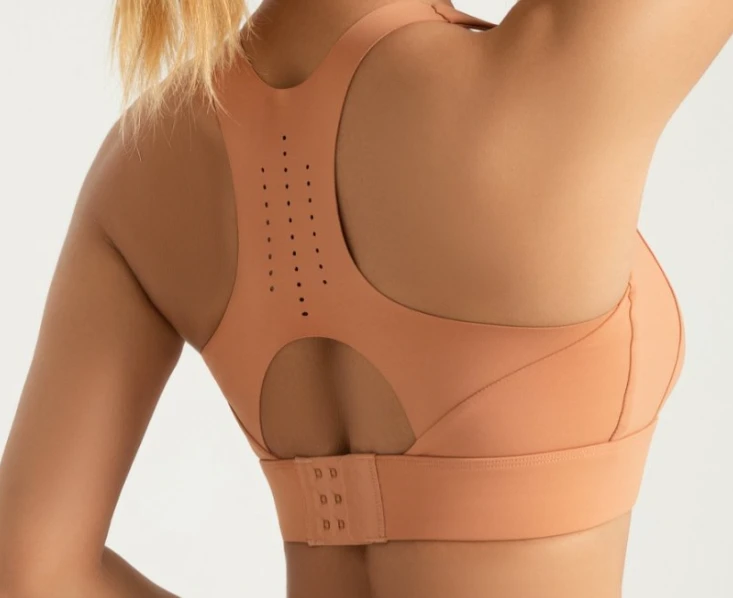 Women sports bra lightweight and breathable quick dry material for comfortable workouts
