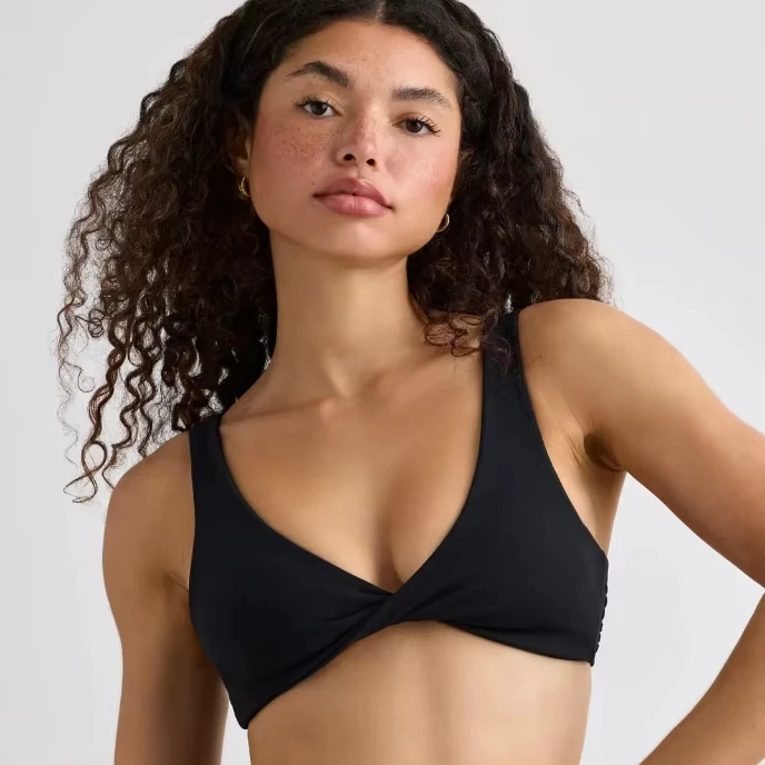 Custom Logo elastic compression wide strap Yoga Sports bra for Women quick dry breathable Back Cross designed for Adult girls