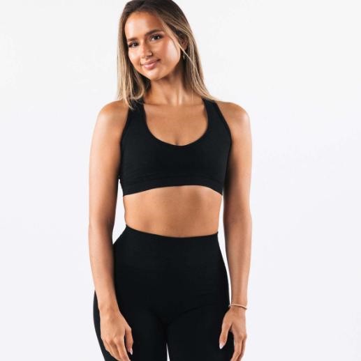 Best Selling Women Yoga Set High Quality Wholesale Solid Elastic Waist Front 2-Piece Spandex/Nylon yoga sets for women