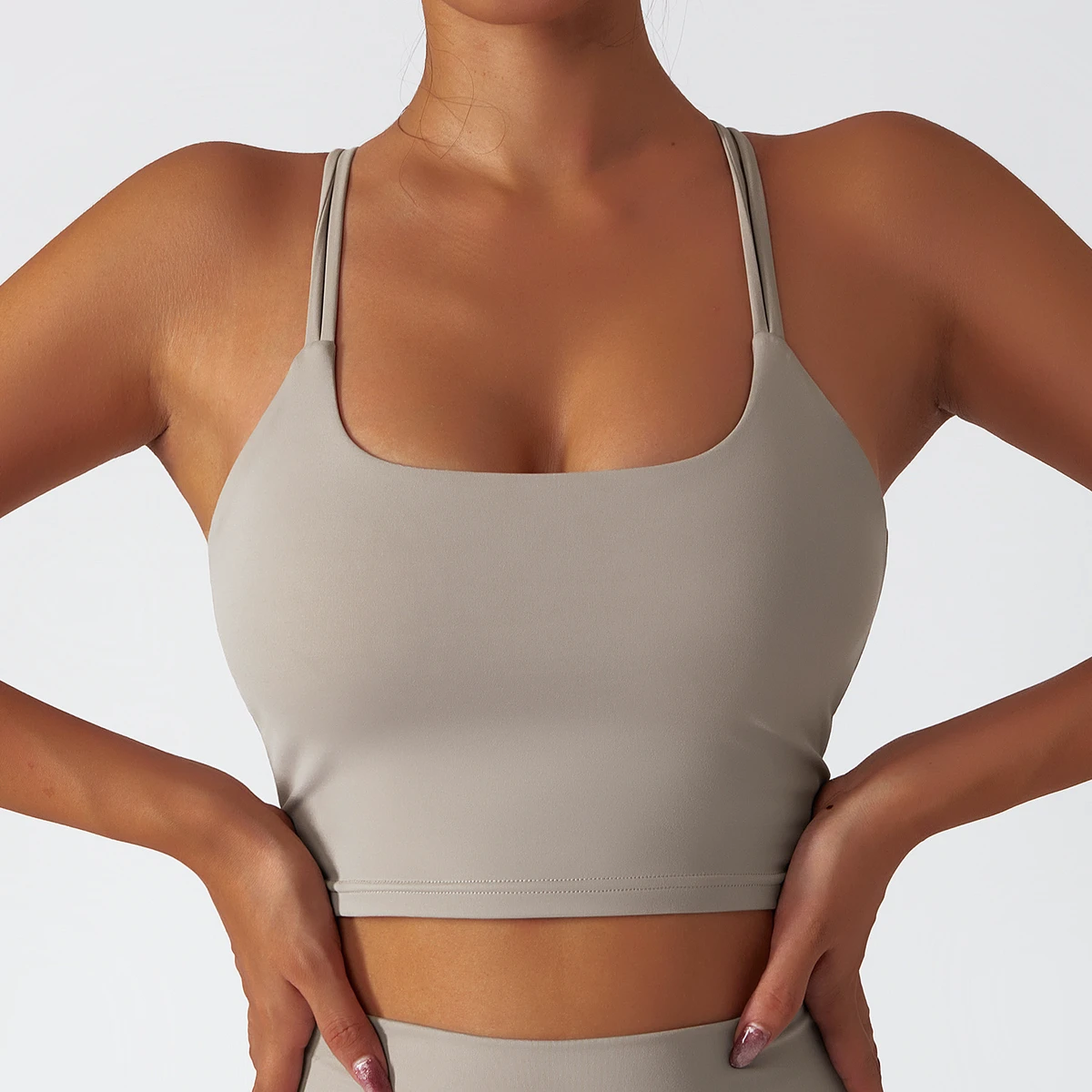 New Arrival Eco Friendly Yoga Bra Recycled Nylon Cropped Top Sport Bra Padded Workout Bra Yoga Wear