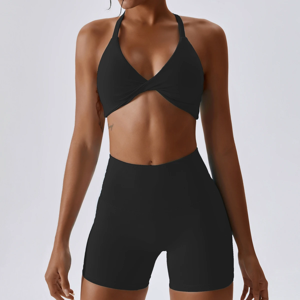 Custom Logo Women's Fitness Sets Naked Feeling Nylon Spandex Scrunch Butt Cross-Waist Halter Sports Bra Yoga Shorts Leggings