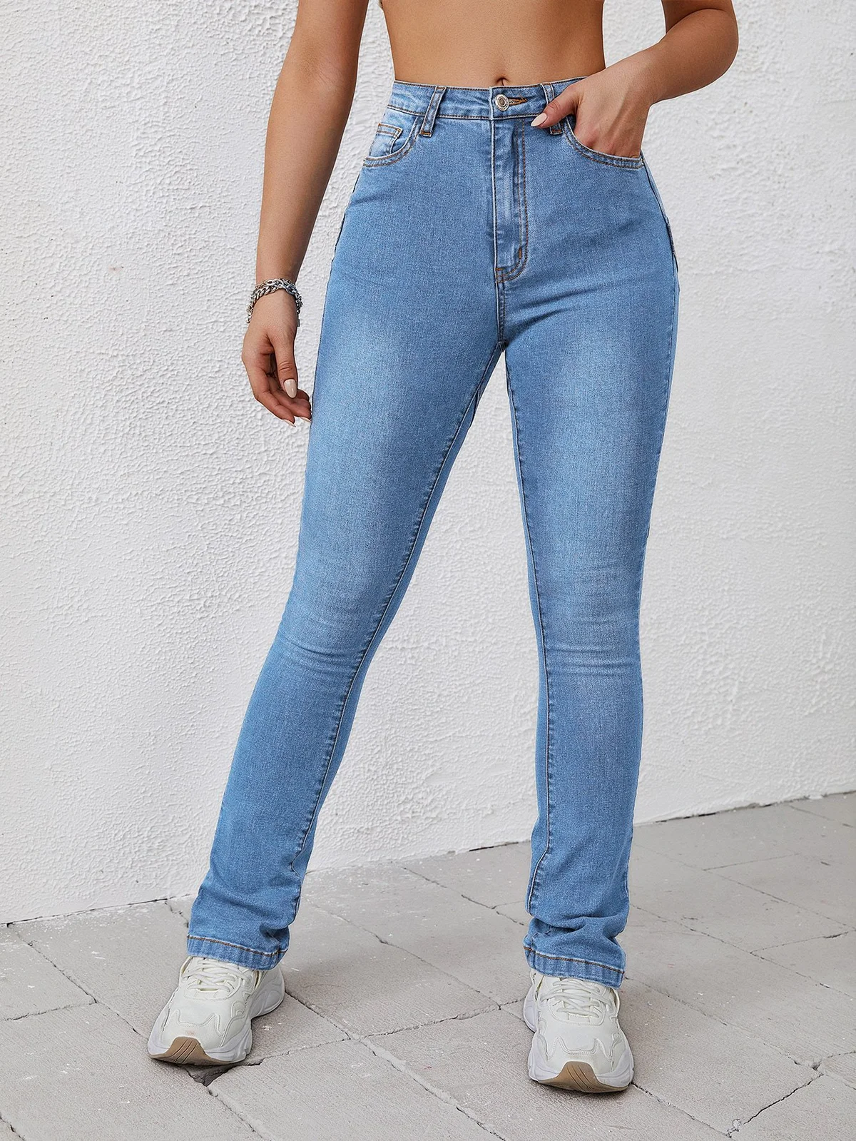 High Quality Breathable Casual Summer Women's Skinny Mid-Rise Straight Jeans Light Washed Hot Low Price