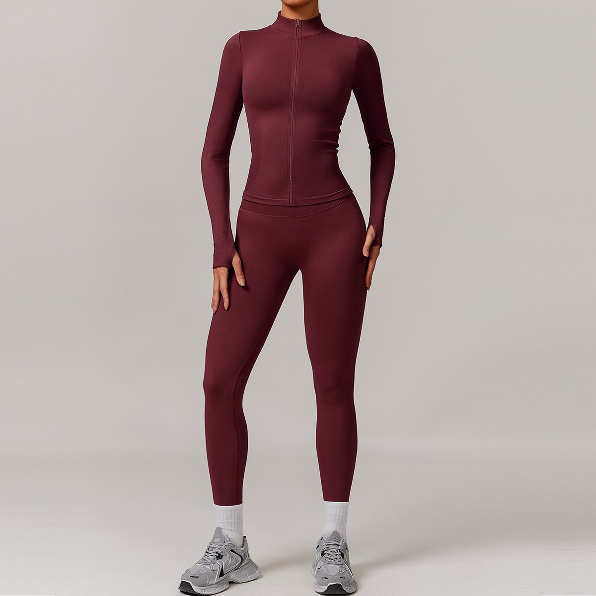 Hot Sell Quick Dry Seamless Yoga Suit, Breathable Athletic Outfit for Running, Dance & All Season Daily Fitness Training