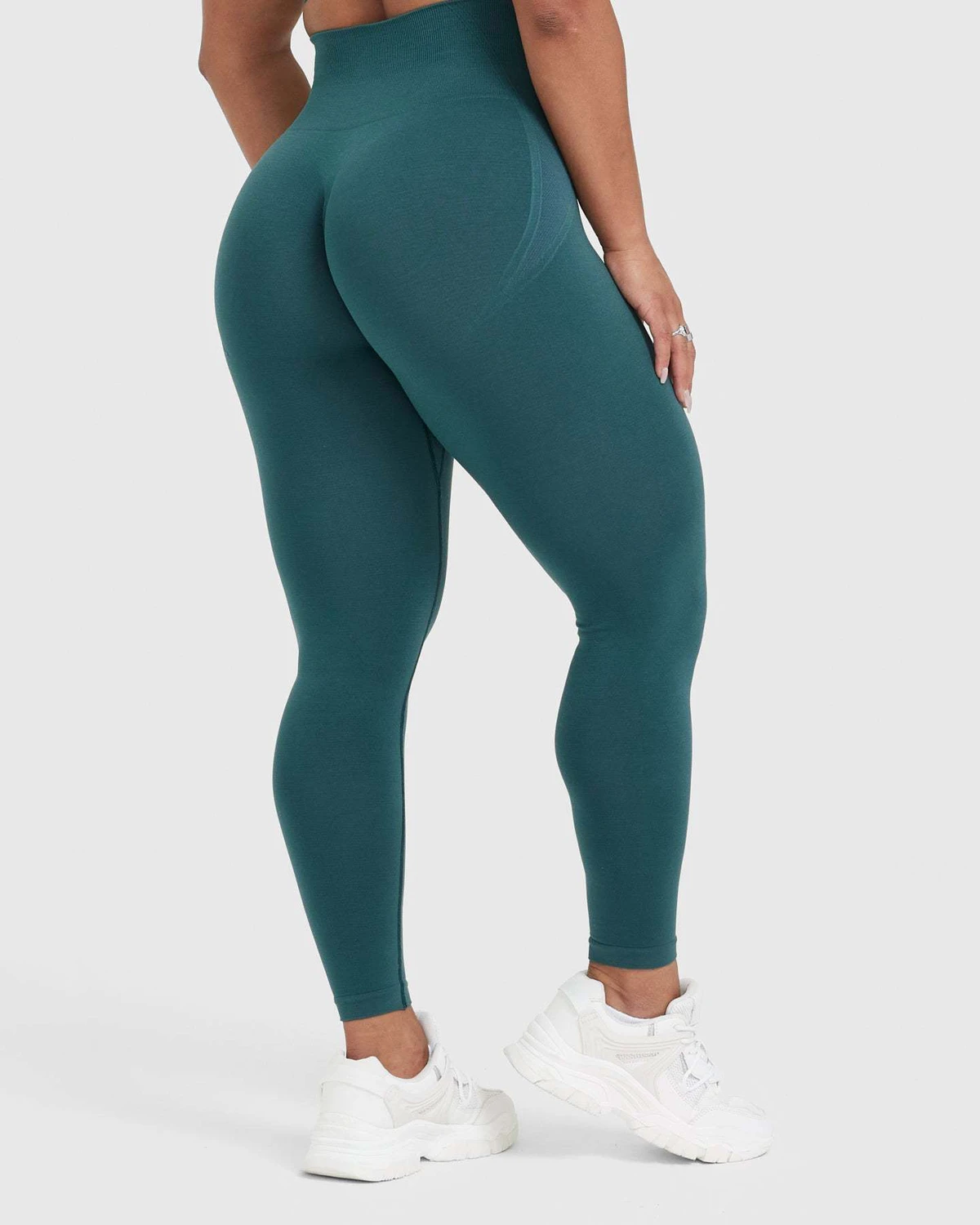 Women's High Waist Yoga Pants Seamless and Breathable Knitted Sports Leggings with Nine-Tenths Hip Lift