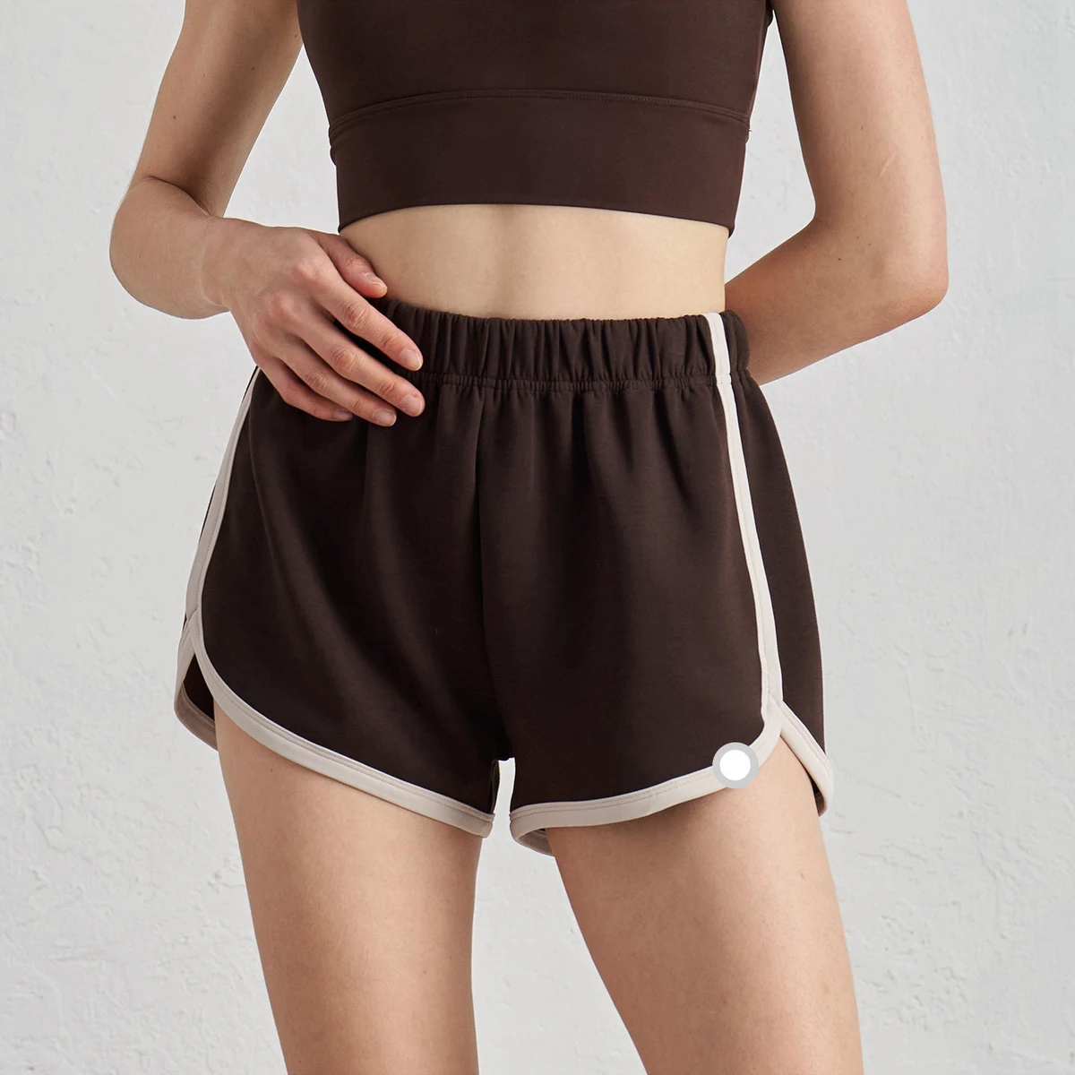 Thin High Waist Retro Color Matching Sports Shorts for Women With Elastic Waist and Split Hem Yoga Three-quarter Pants