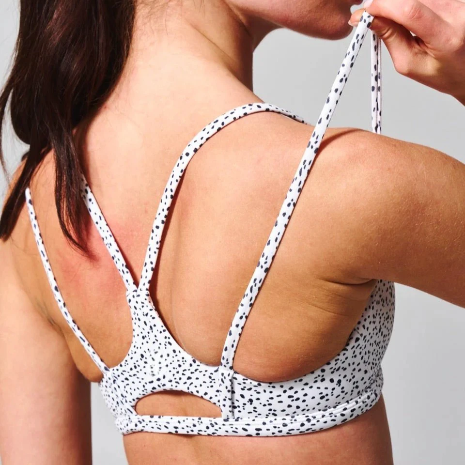 OEM ODM Customizable Y Back Open Back Sports Bra, Light Support Sweat Wicking Quick Dry Bra with Removable Pads