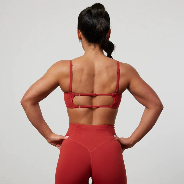 2025 Plus Size Women's Gym Bandeau Sports Bra Adjustable Straps Four-Way Stretch Light Support Removable Pad Solid Pattern