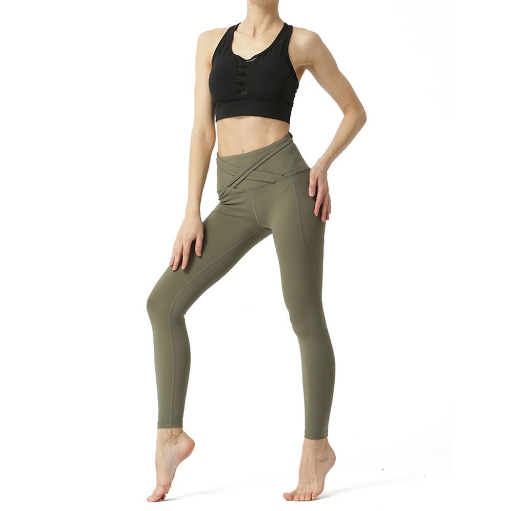 OEM Supply Sportwear Women's Plus Size Breathable Lightweight Gym Clothing Set Long Sleeve Sweat Suit Butt Lift 2 Piece Yoga