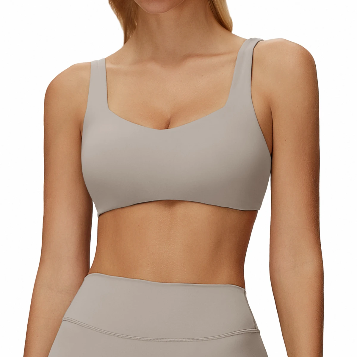 Comfortable Women Sports Fitness Bra Scoop Neck Medium Support Yoga Activewear Solid Color Adjustable Straps Fitness Bra