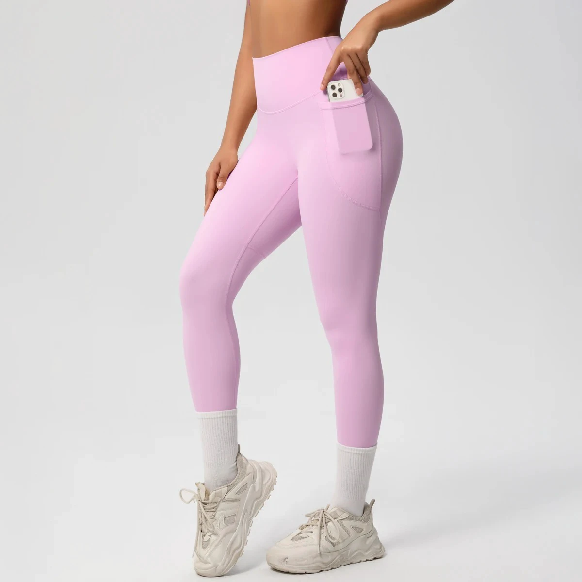 Custom Women No Front Seam Yoga Pants With Pockets V Contour Glute Enhancing High Waist Nylon Gym Fitness Activewear Leggings