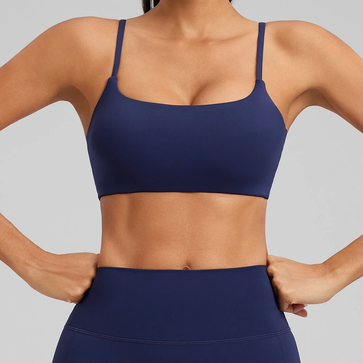New Women's Strappy Back Breathable Lightweight High Support Shockproof Push-Up Sports Bra Removable Pads for Running Yoga