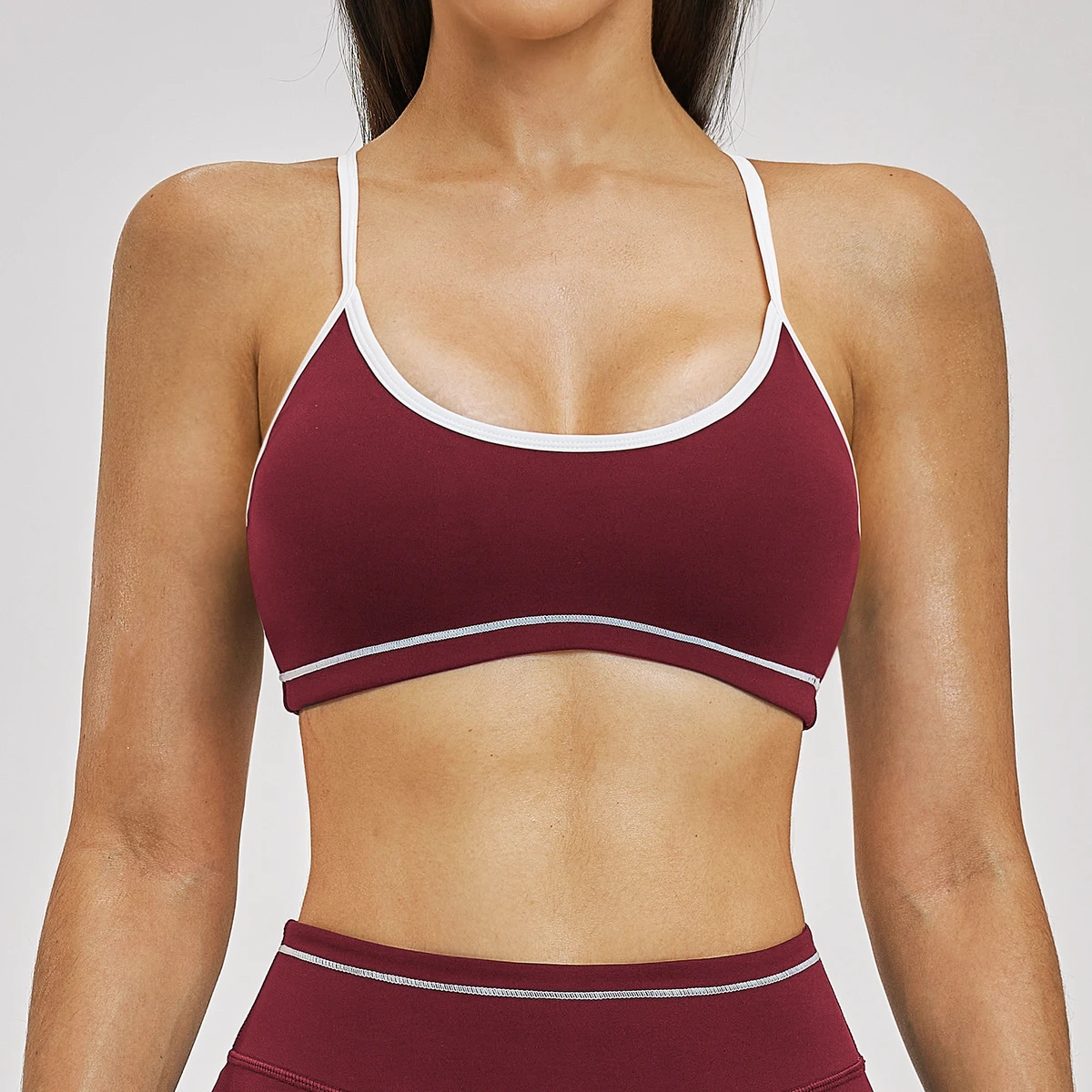 SPARK Contrast Color Sports Bra with Removable Pad Custom Fitness Clothing Medium Support Workout Bra
