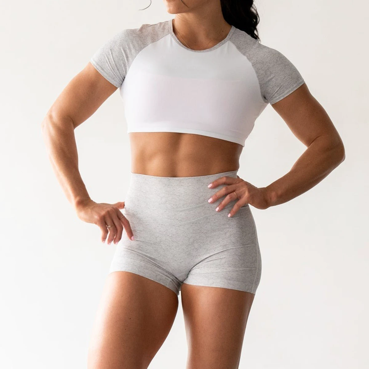 Hot Sales Women's Solid High Waist Reversible Yoga Shorts Spandex/Nylon Seamless Breathable Quick Dry Butt Lifter Workout