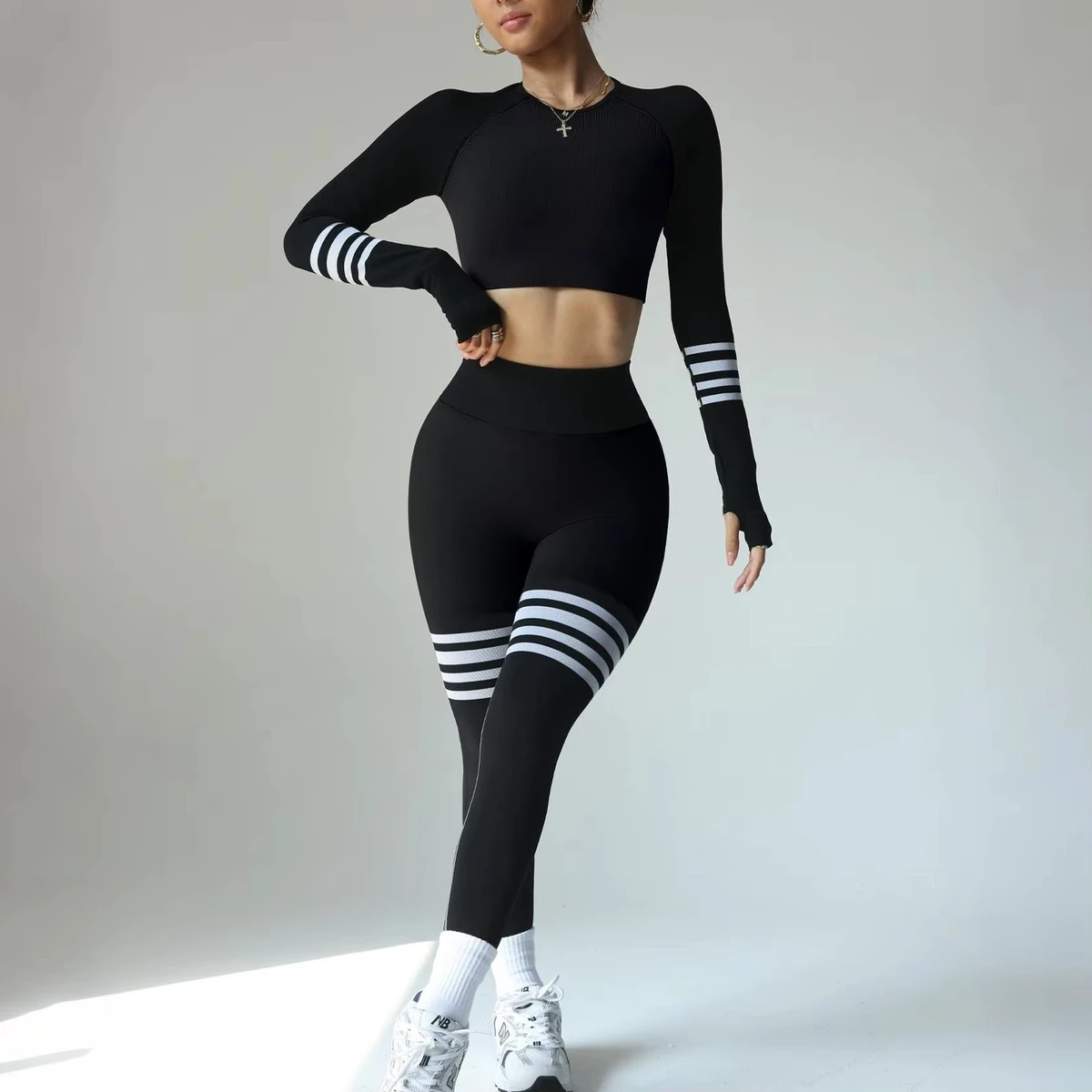 Custom Wholesale Womens Casual Solid Yoga Set Slimfit Washed 2-Piece Gym Fitness Workout Clothing OEM Breathable Belt Waist