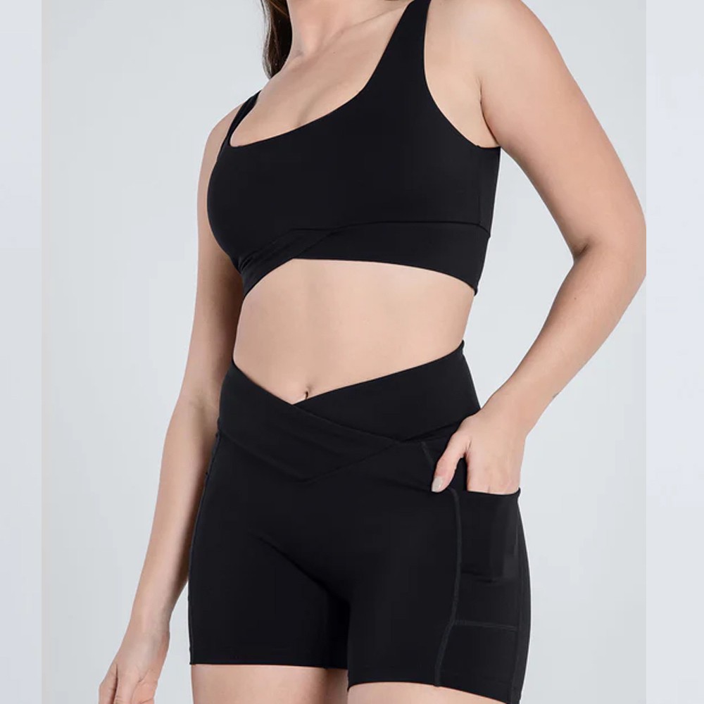 Lightweight Yoga Sports Bra Sets Removable Pads Front Logo Spandex/Nylon Women's Fashionable High Support Quick Dry Breathable