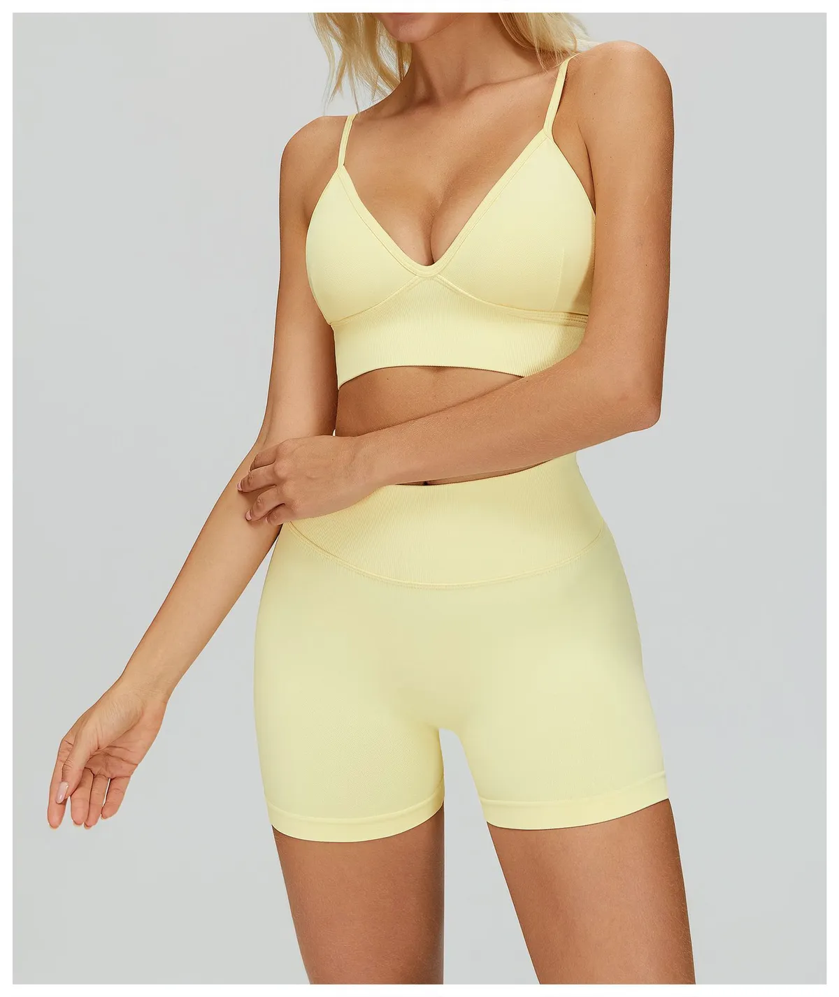 Shoulder Straps Seamless Yoga Bra Beautiful Back Quick Drying Sports Top Outerwear Running Fitness Yoga Clothes