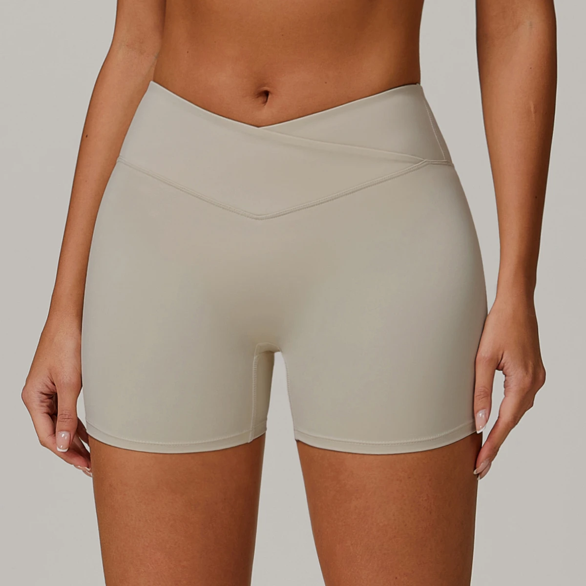 Custom Logo Female Sportswear High Waist Hip Lifting Sport Shorts Yoga Wear Women Gym Shorts Running Fitness High Shorts