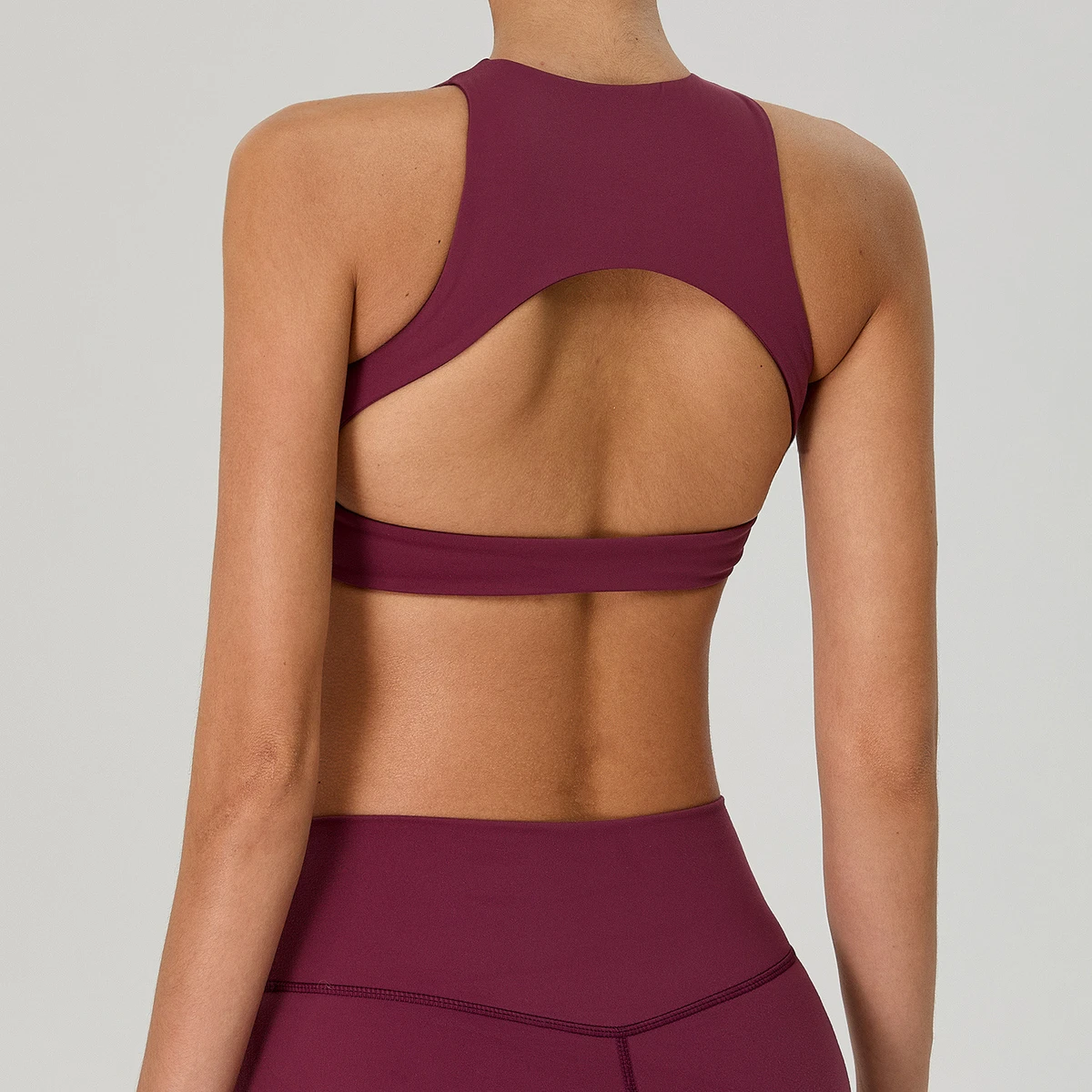 Women's Lightweight Quick Dry Fitness Sports Bra Hollowout Front Logo Fixed Shoulder Straps Removable Chest Pads for Running