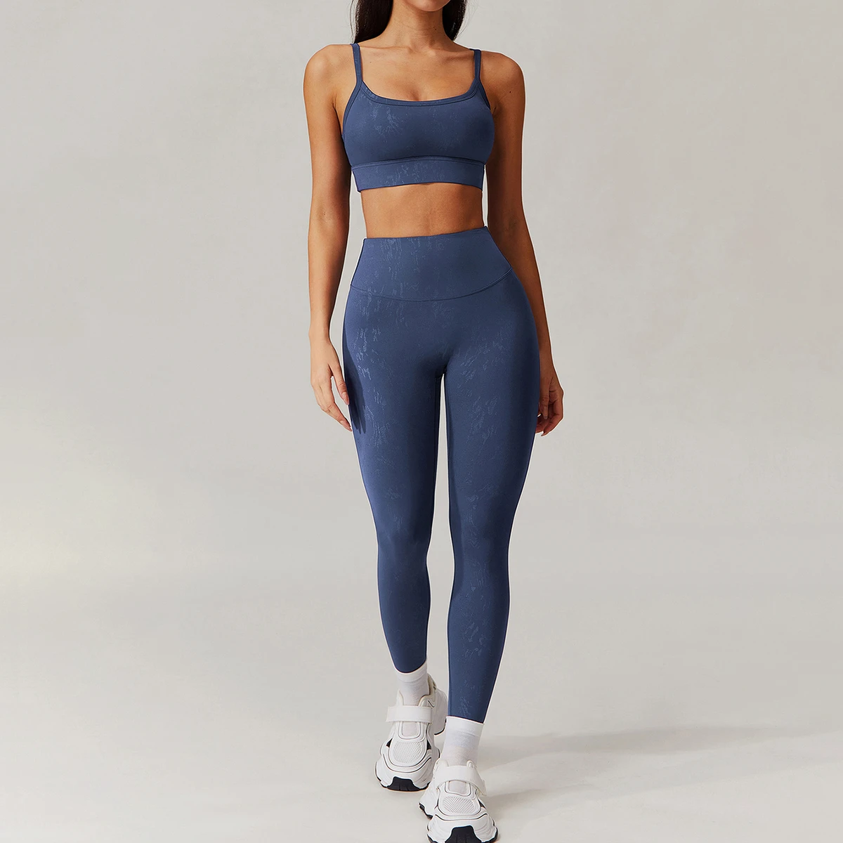 2025 New Women's Gold-Plated Yoga Sports Suit Hot Selling Fitness Bra & Leggings Quick-Drying High Waist Breathable