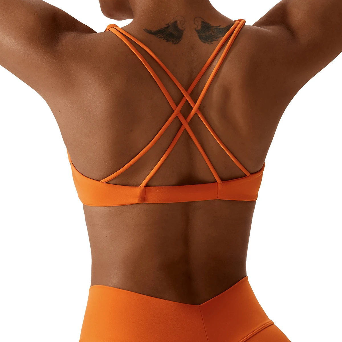2025 High Quality Women's Gym Yoga Sport Bra Lightweight Strappy Padded Spandex Cross Back Solid Color Front Plus Size Active