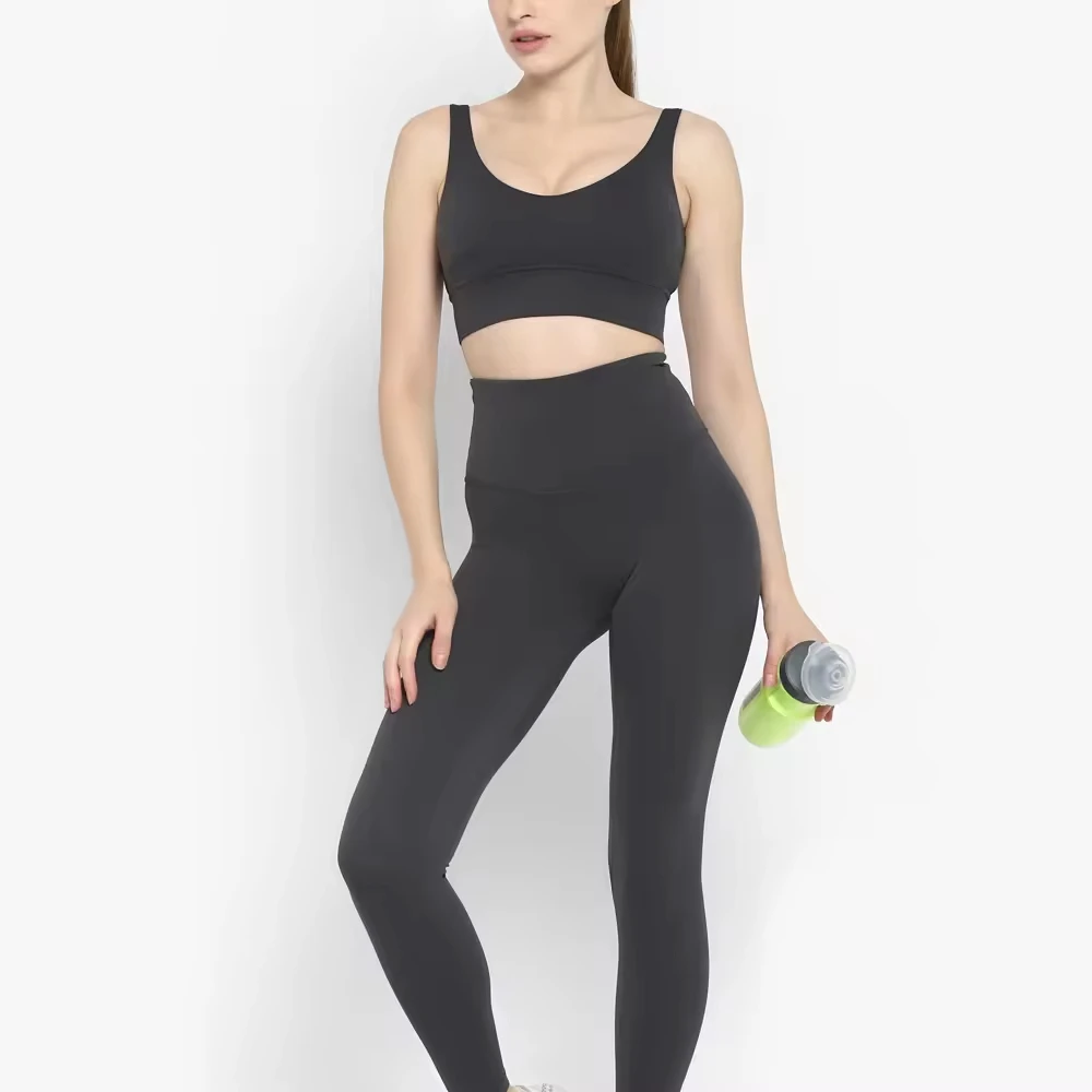 2026 Wholesale Latest Fashion High Quality Yoga Two-Piece Sets Women's Sportswear Workout Solid Short Tops Breathable Quick Dry