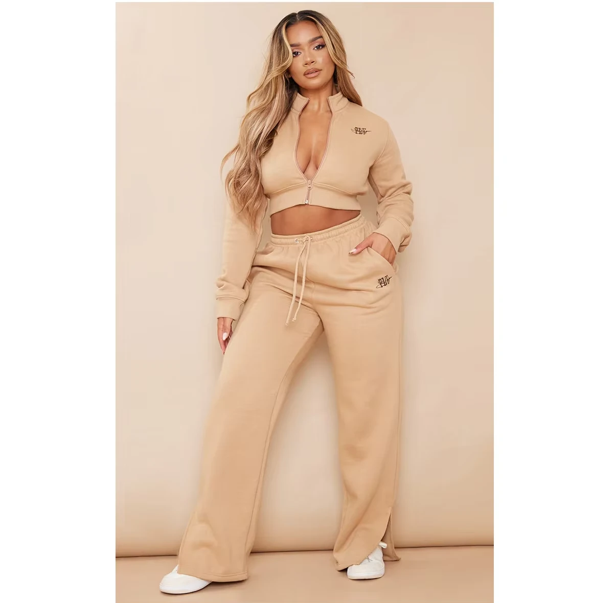 Women Modern Workout Tracksuit For Fitness Exercise Gym Yoga Running Jogging And Outdoor Sportswear Use