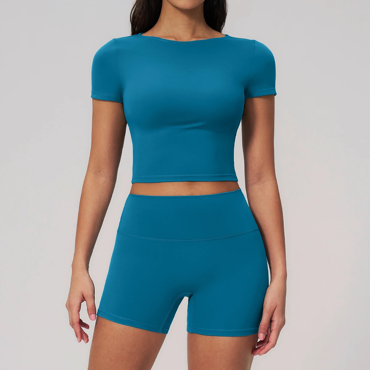 Women's Yoga Wear Set Quick-Drying Exercise Short-Sleeved Top & Hip-Lifting Wrinkle-Reducing Shorts