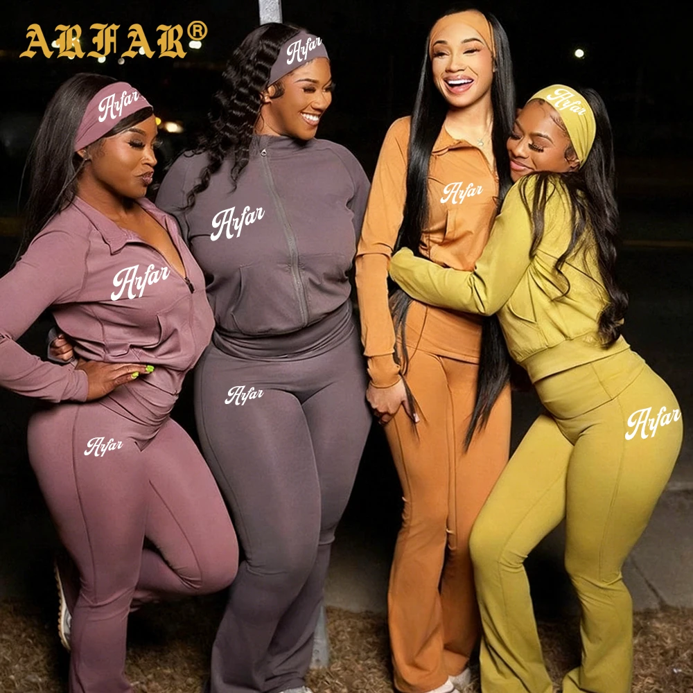 Custom Women's Yoga Set Clothing Manufacturers Two Piece Thumb Hole Zipper Jacket Running Leggings Sportswear Gym Workout Set