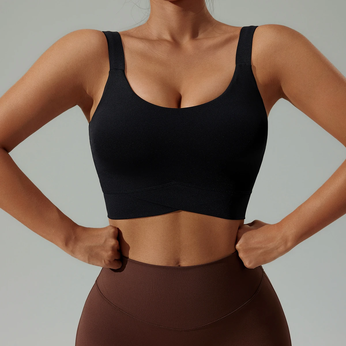 Women High Impact Shockproof Push up Sexy U Neck Cross Hem Sports Bra Yoga Gym Fitness Active Bra Custom Logo