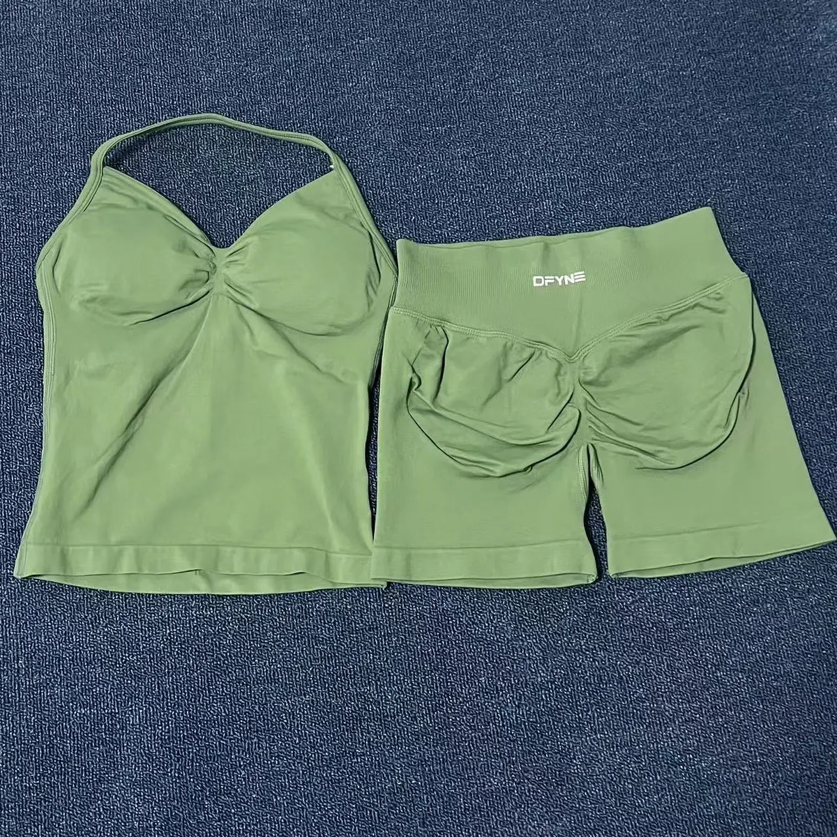 2 Pieces Yoga Suit for Women Seamless Fitness Gym Clothes Halter Sports Bra Matching Shorts Workout Sets Gym Set Outfit