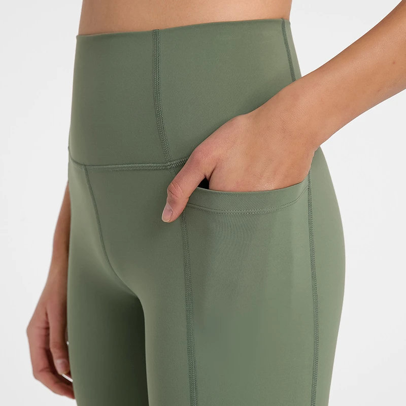Customized OEM High Waisted and Hip Lifting Yoga Pants with Side Pockets for Tight Cycling and Fitness Shorts for Women