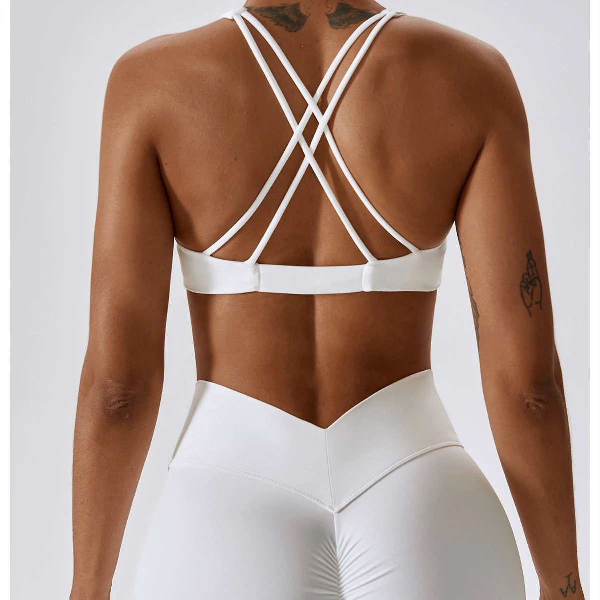 Wholesales Women Fitness Activewear Backless Sport Bras Sportswear Gym Workout Clothing 2 Piece Yoga Wear Set