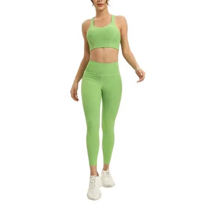 New Latest Style Breathable Women Yoga Set Elastic Waist Solid Spandex/Nylon Quick Dry Gym Wear Cheap Price Made in Pakistan