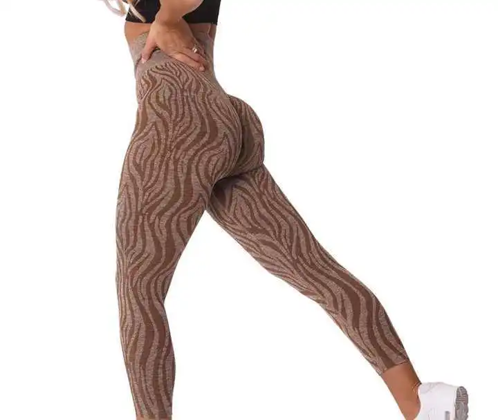 New Fashionable High Quality Women Yoga Leggings Comfortable Custom Logo/colors Top Trending Women Leggings With Light Weight