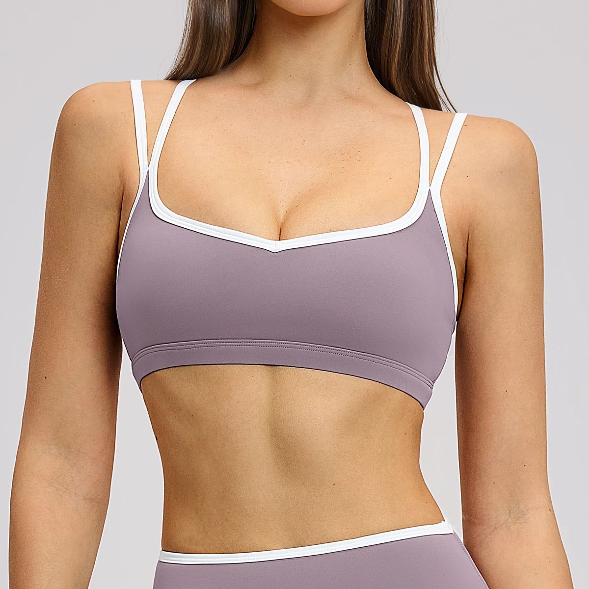 High Quality Lightweight Cross Backless Front Designer Custom Fitness Gym Workout Adjustable Strap Sports Yoga Bra for Women