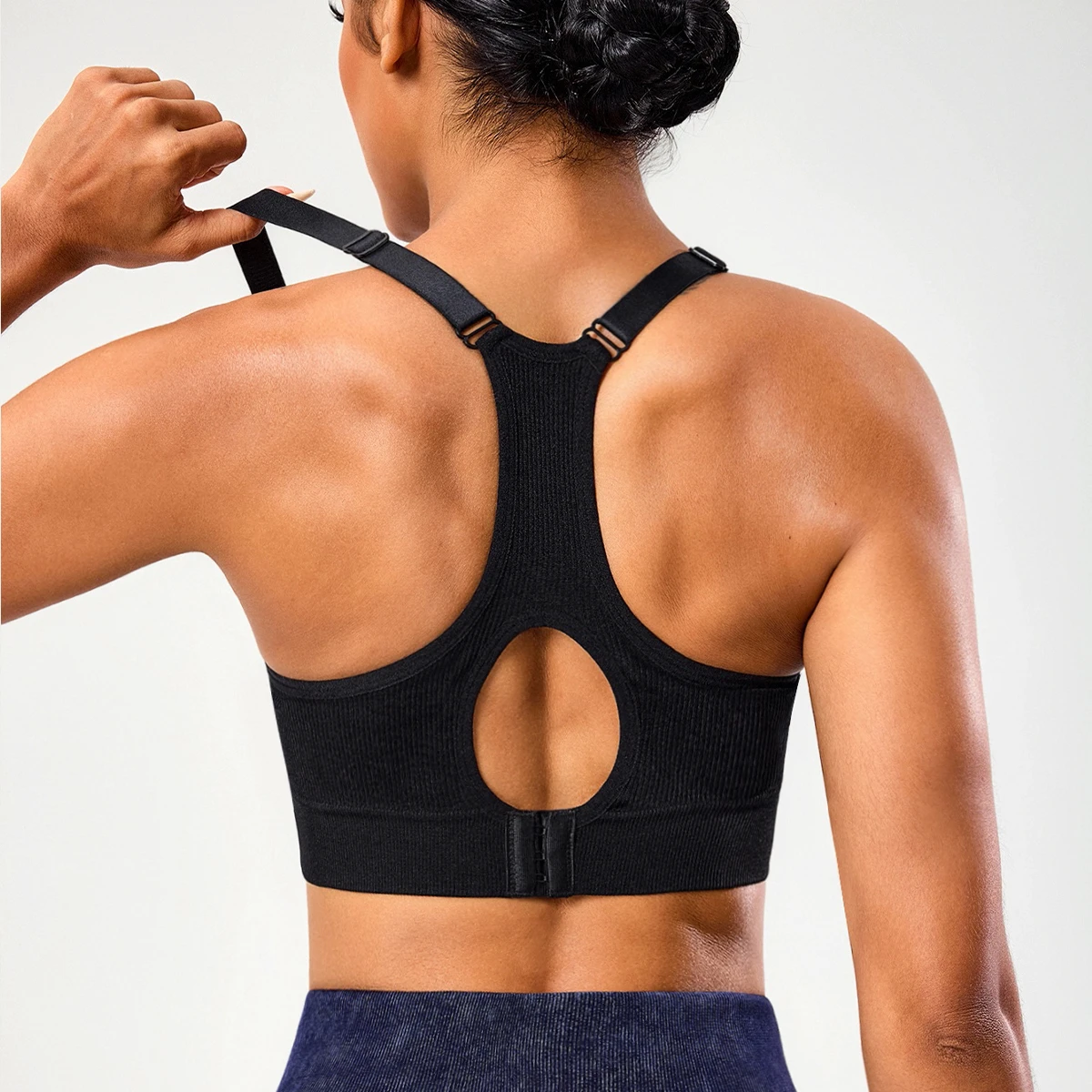 Wholesale Women Gym Workout Racer Back Yoga Bra Adjustable Straps Buckle Custom logo Seamless Fixed Pad Backless Gym Sports Bra