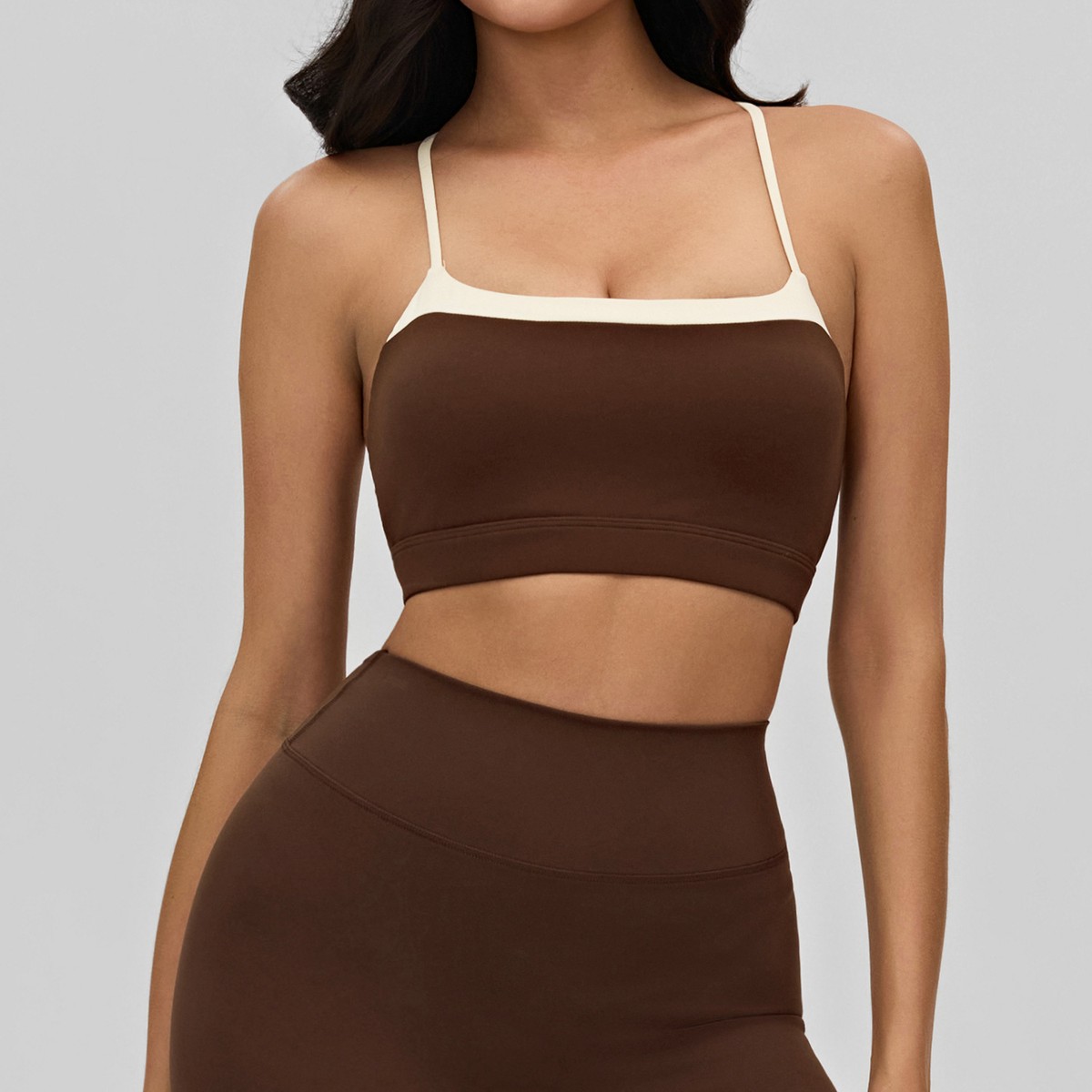 156150 Manufacture Yoga Matching Set Custom logo Private Label Two-tone Sports Bra and V Back Shorts 2-piece White Piping Suit