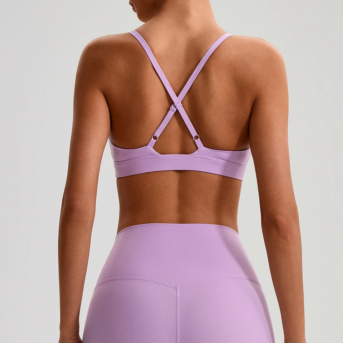 New Arrival Fashion Workout Cross Straps Adjustable High Support Four-Way Stretch Sexy Sports Yoga Bra with Removable Pads