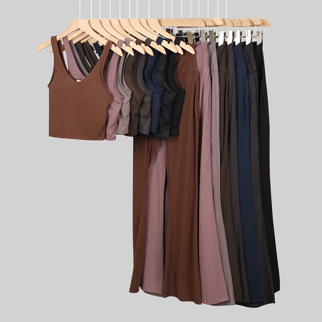 Professional Yoga Suit for Yoga Studio Wholesale Custom 2 Piece Seamless Yoga Set High Waist Leggings and Bra Summer Wear