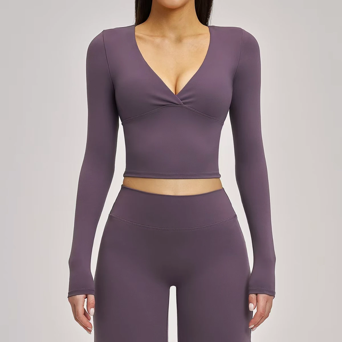European American Style Long-sleeved V-neck Yoga Tops for Spring and Summer Versatile Sportswear Essential for Pilates Workouts